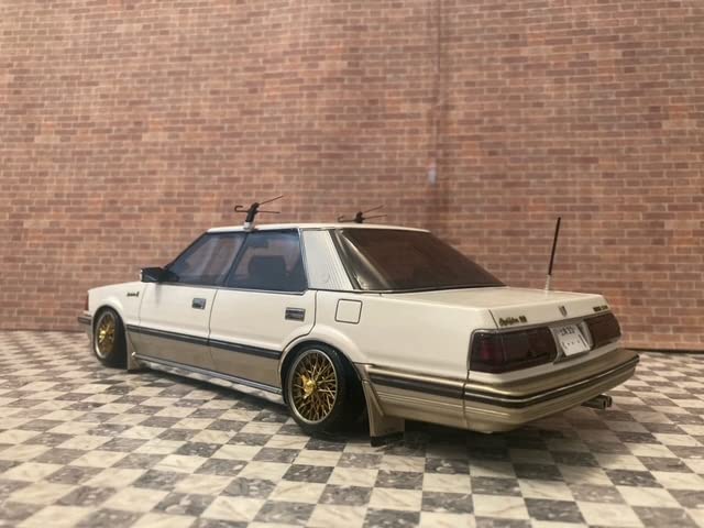 Amazon.co.jp: 1/18 120台限定 クラウン 120型 3.0 ロイヤルサルーンG